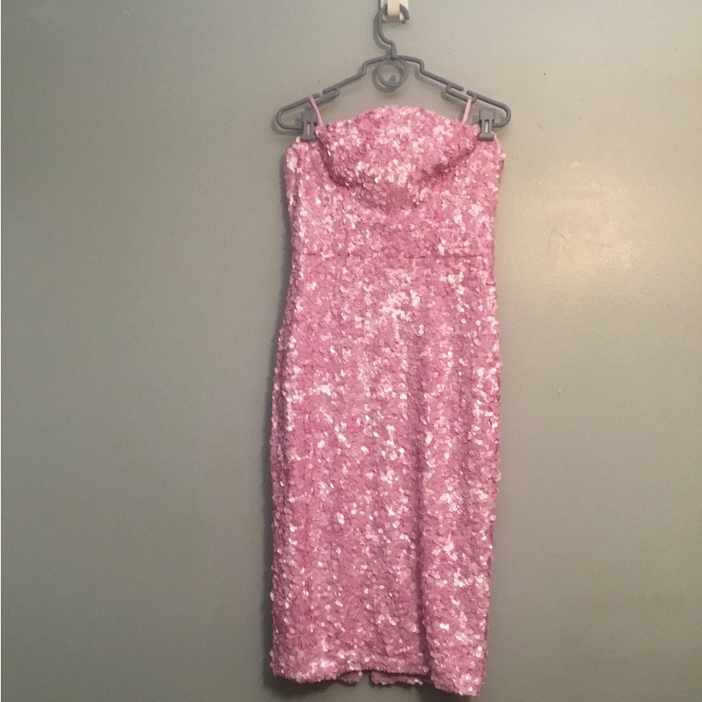 Dress the Population Pink Sequin Top with Label Detail - Picture 12 of 16
